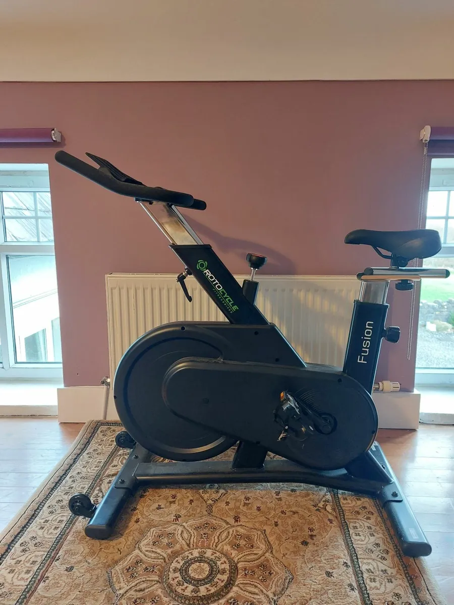 Spin bike - Image 1