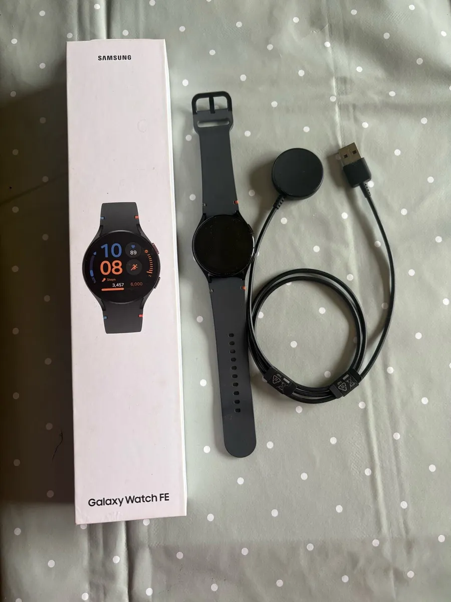 Samsung Galaxy FE Watch - Image 1