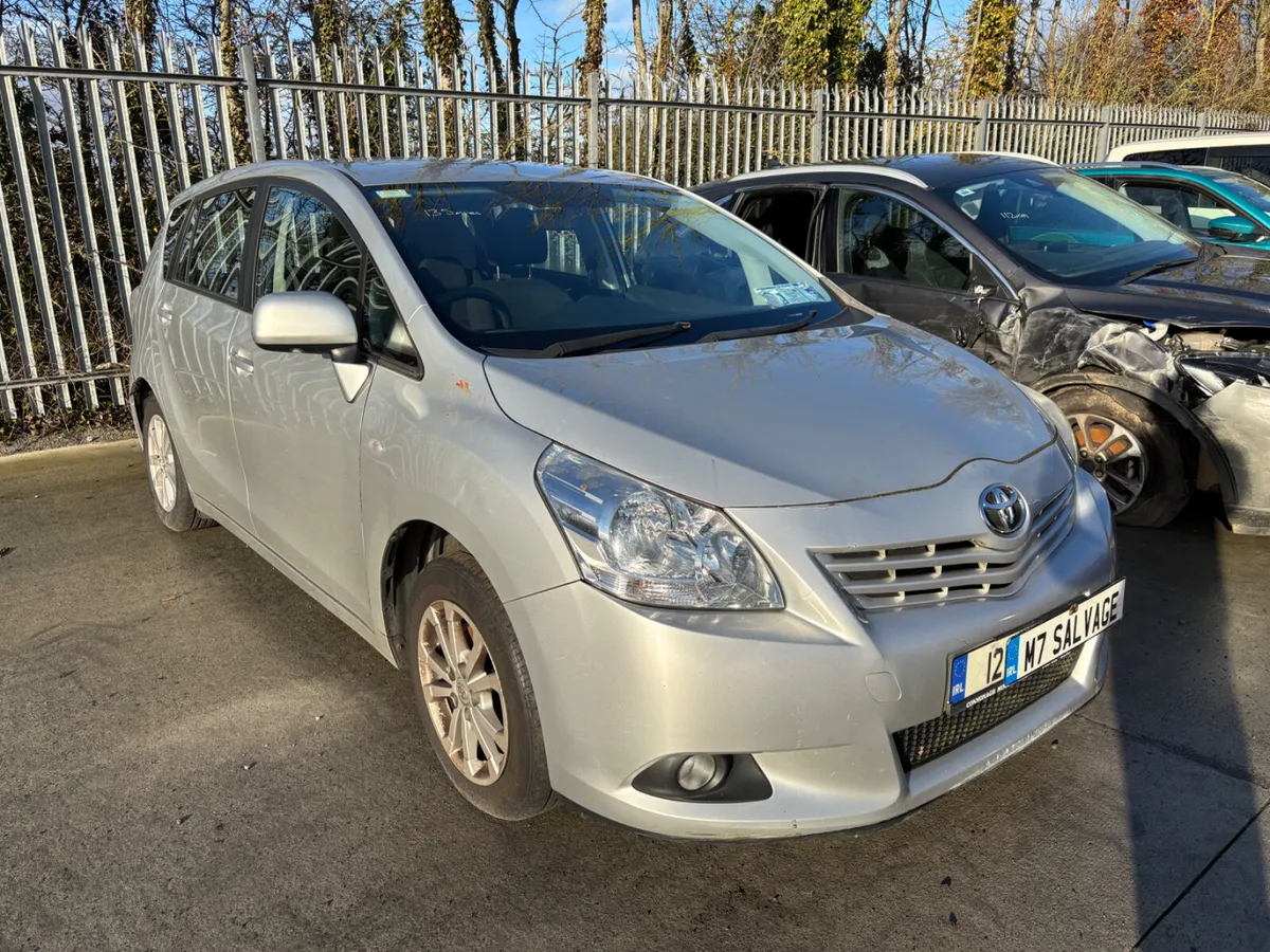 12 Verso 2.0 D4D 130k miles drives - Image 2