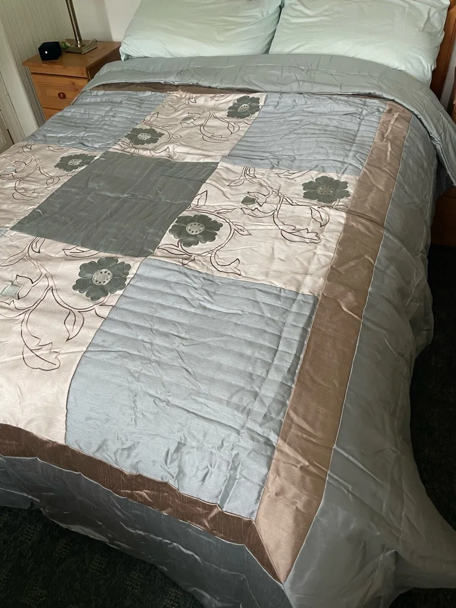 Nicole Day Large Embroidered Bedspread / Coverlet - Image 2