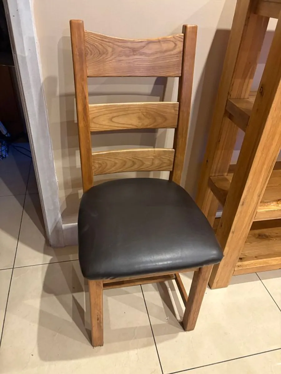 1.6m Round Oak Table & Chairs - Image 2