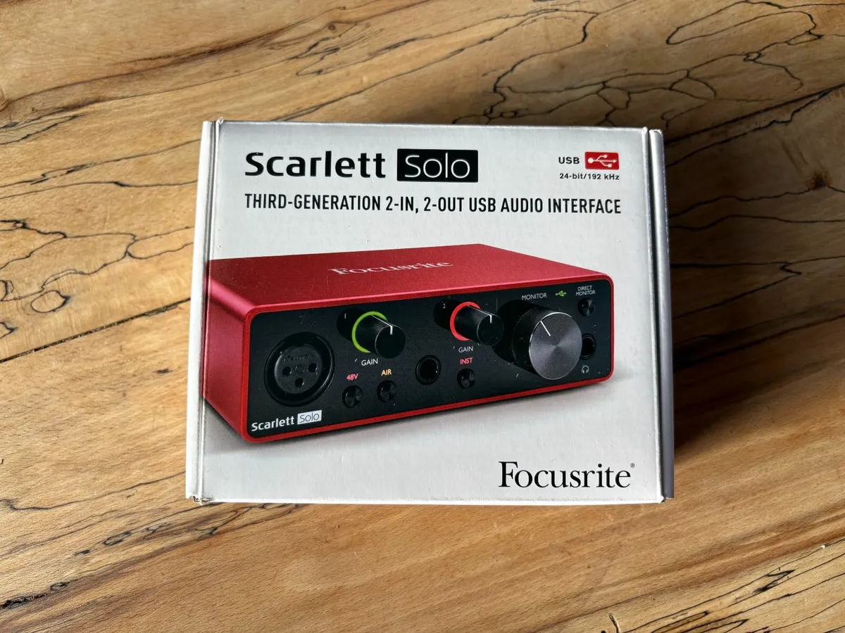 Focusrite Scarlett Solo (3rd Gen) Audio Interface - Image 2