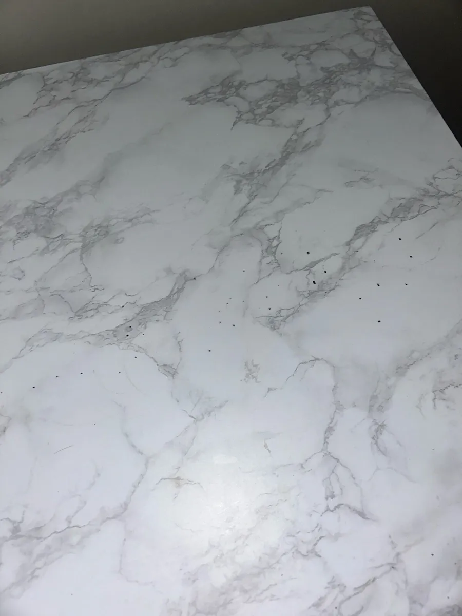 Make up Table - Image 3