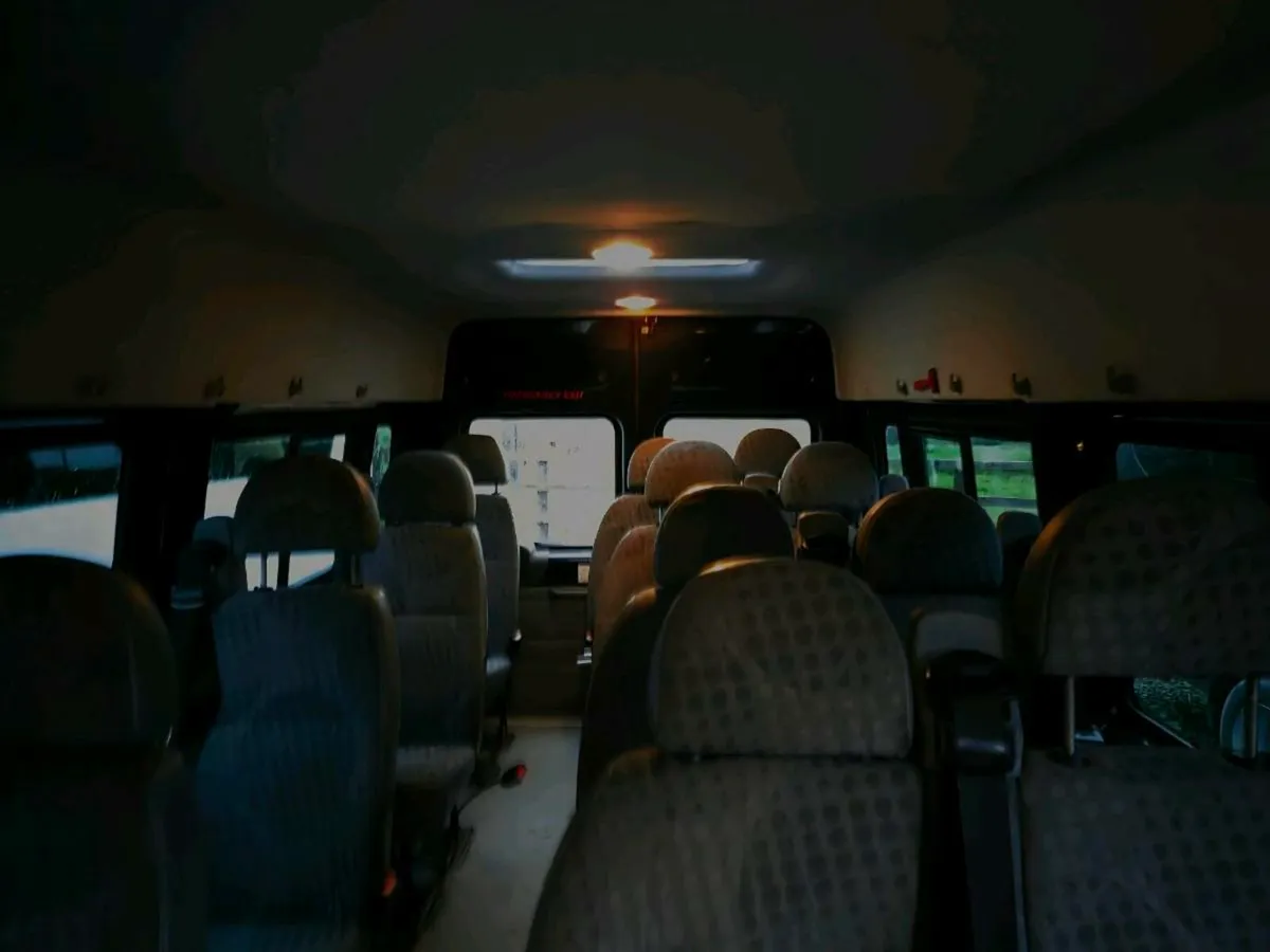 Bus - Image 4