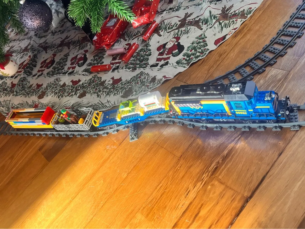 Lego City Cargo Train 60052 - Image 4