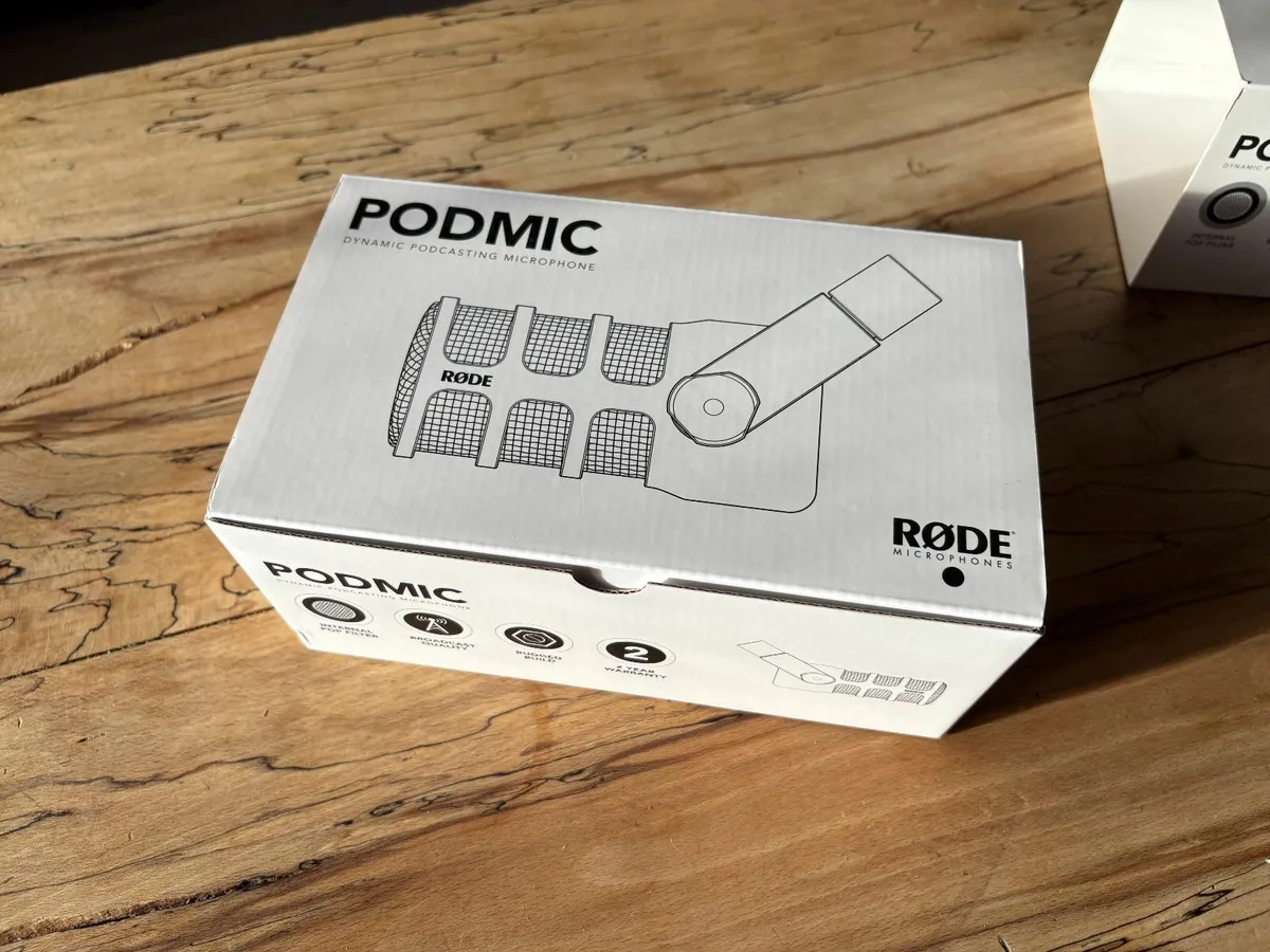 RØDE PodMic Dynamic Podcast Microphone - Image 3