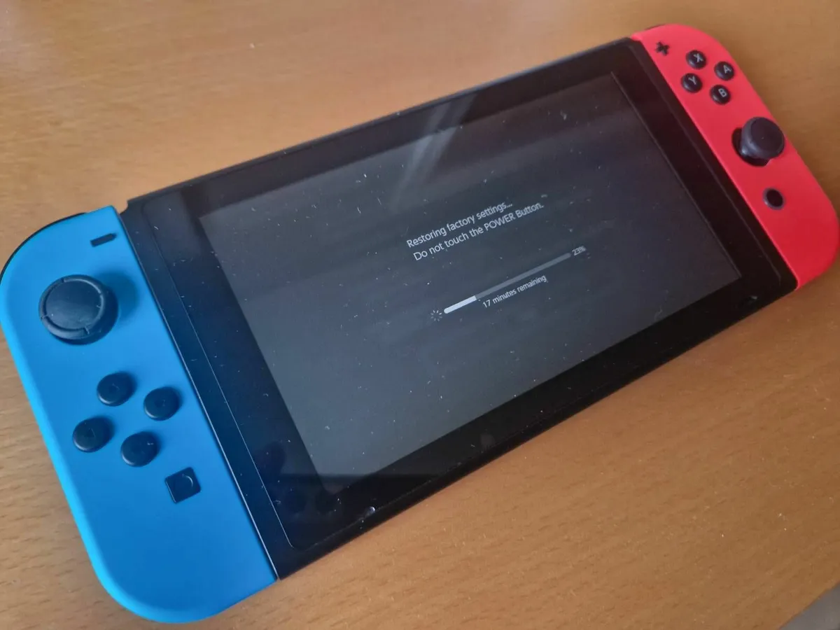 Nintendo Switch - Image 2