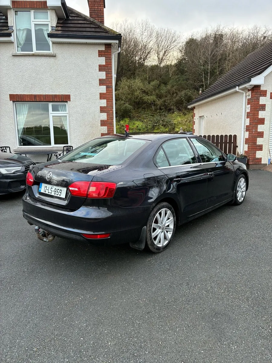 2012 VW Jetta Highline 1.6 Diesel - Image 4