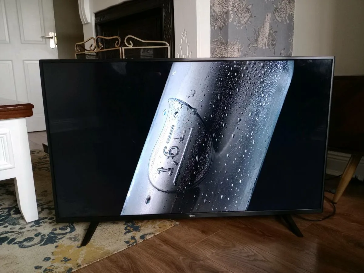 LG 43" 4K UHD SMART TV 43UN70006LA - Image 4