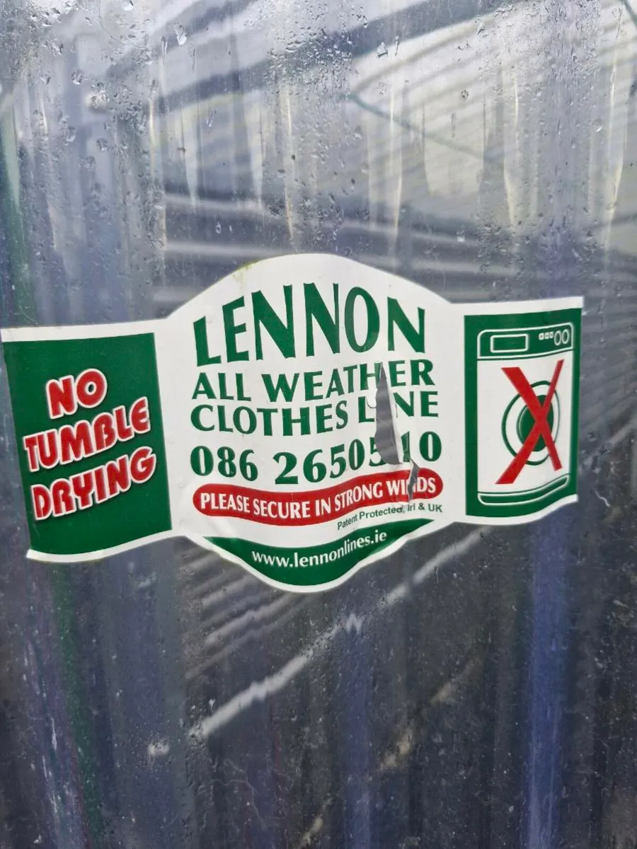 Clothes line - Image 1