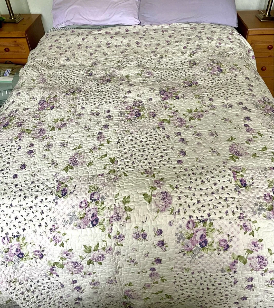 Reversible quilted bedspread - Image 3