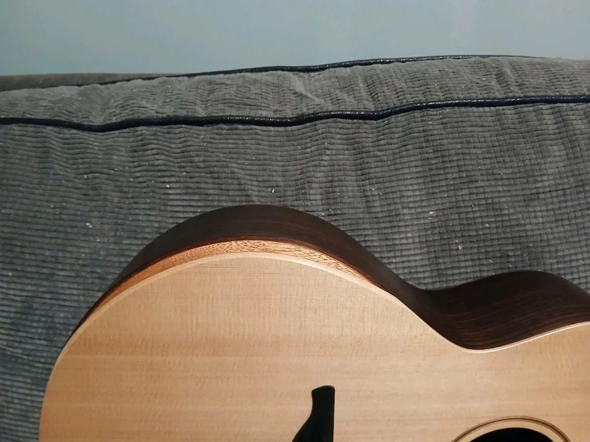 Sheeran by Lowden S02 - Image 3