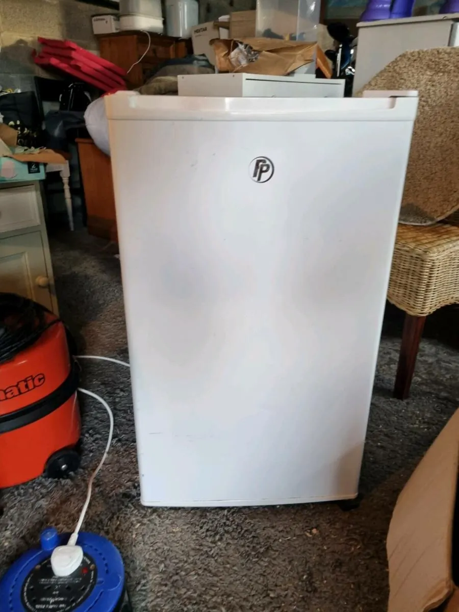 Small fridge with freezer - Image 1