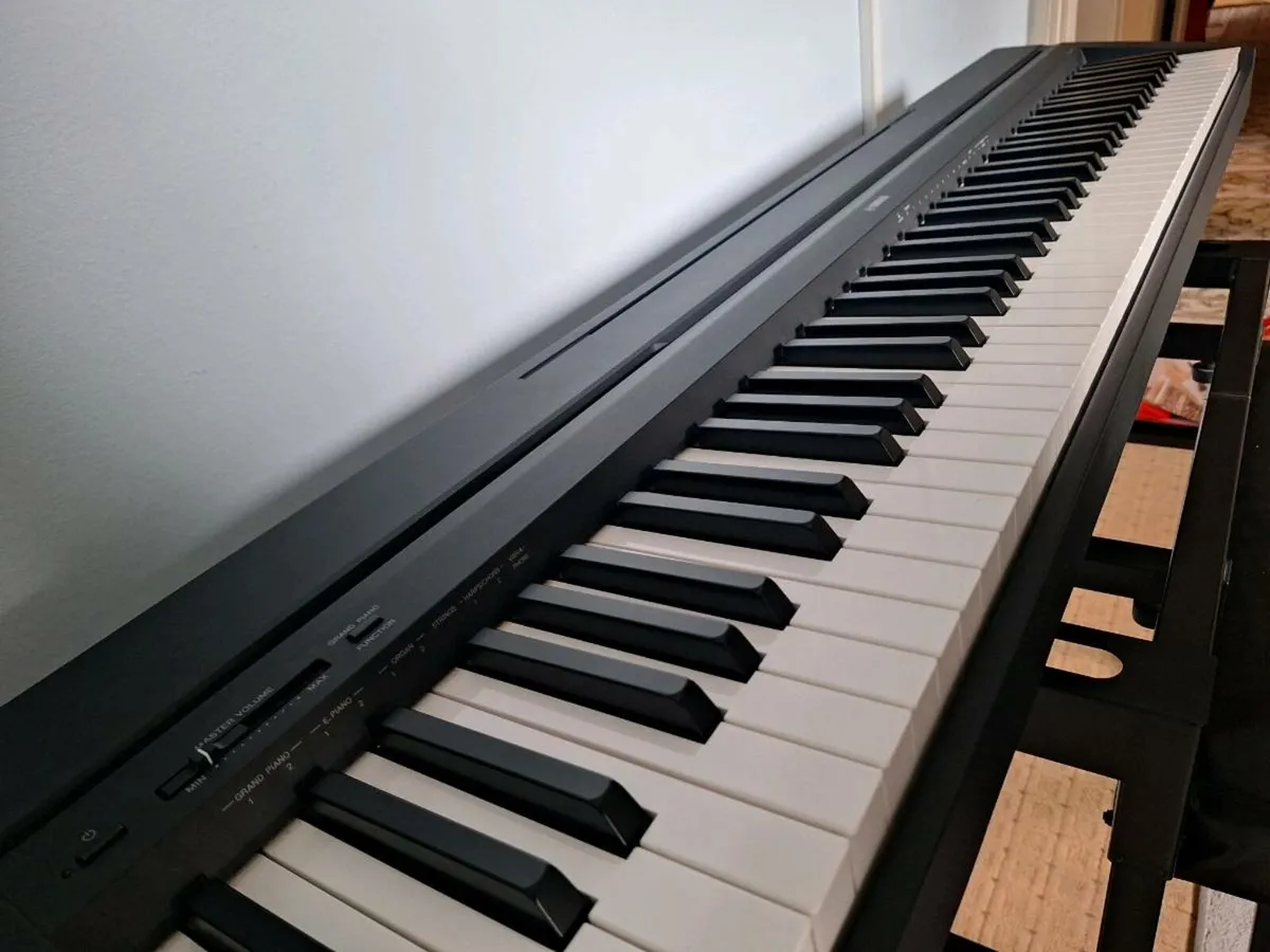 Yamaha Piano P-45B 88 keys - Image 3