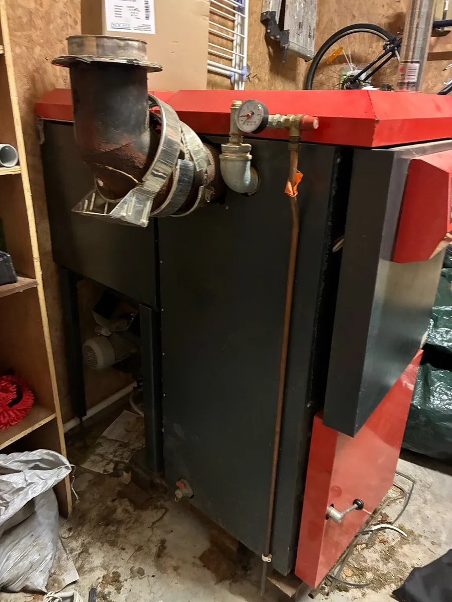 Wood pellet boiler - Image 2