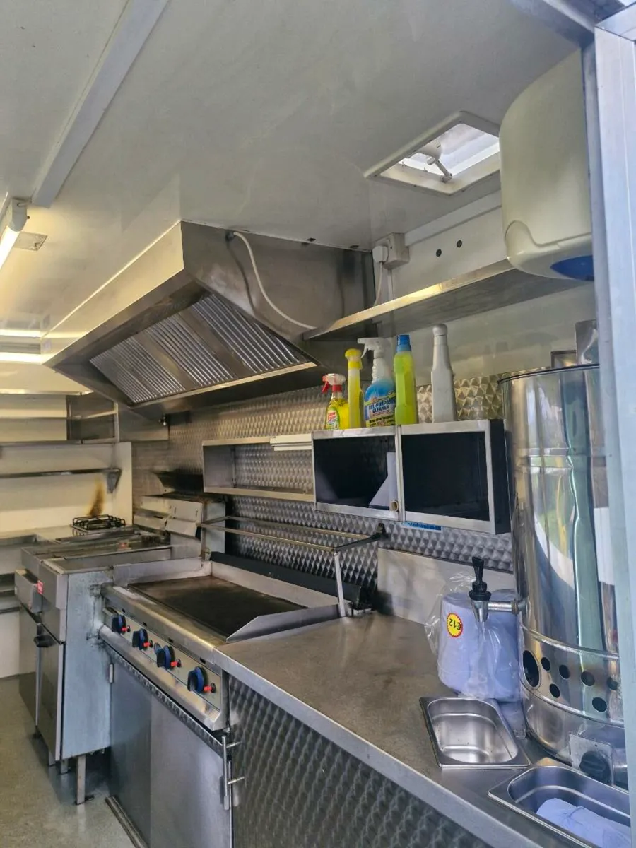 Catering triailer - Image 3
