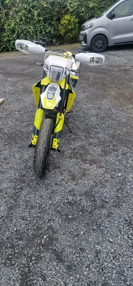 2021 husqvarna 701 supermoto - Image 4