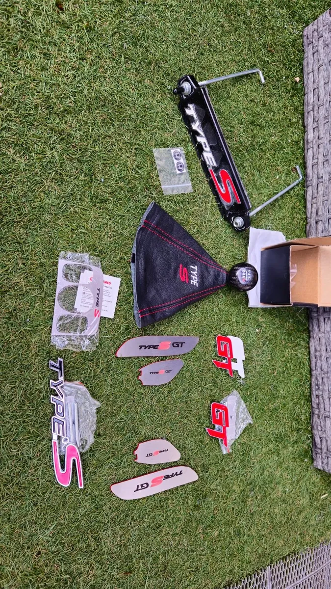 Type S FN3 items - Image 1