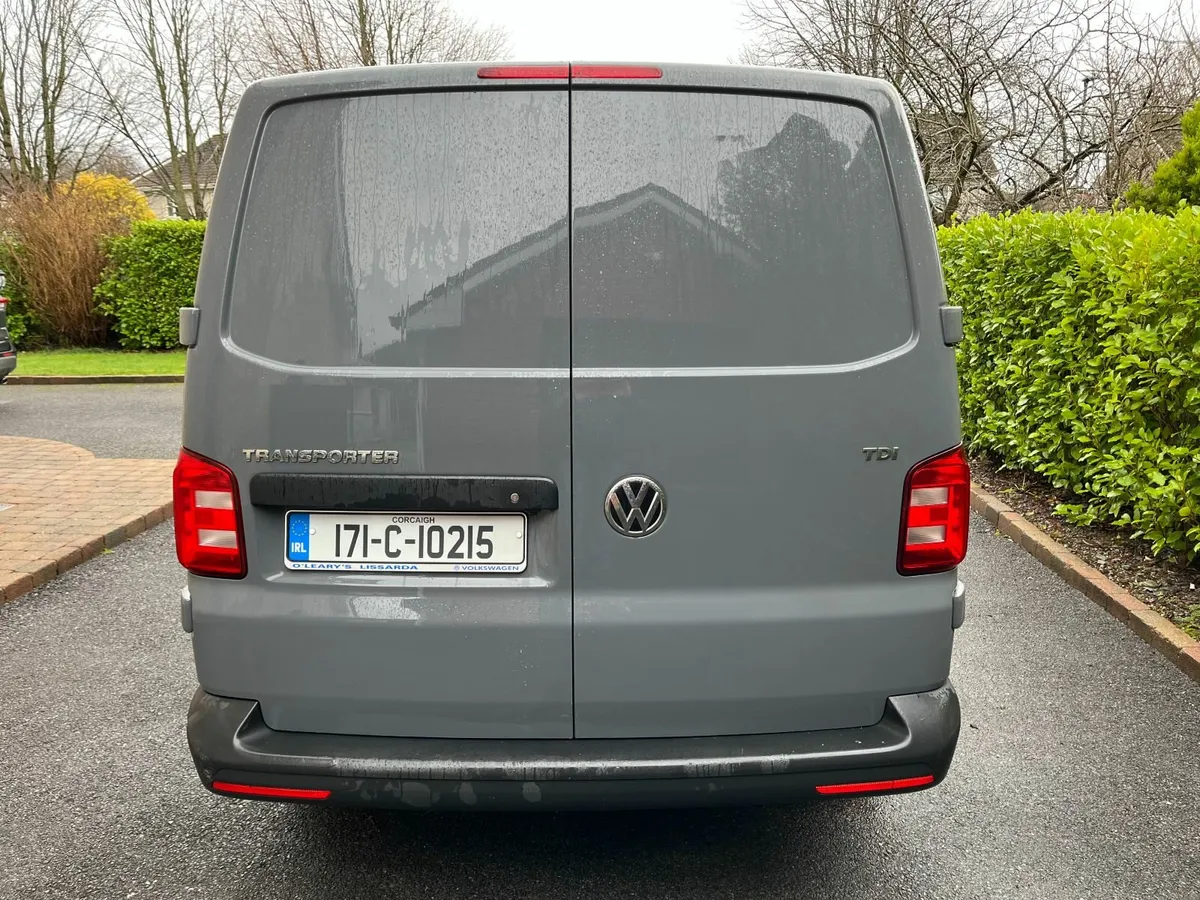 Volkswagen Transporter 2017 - Image 4