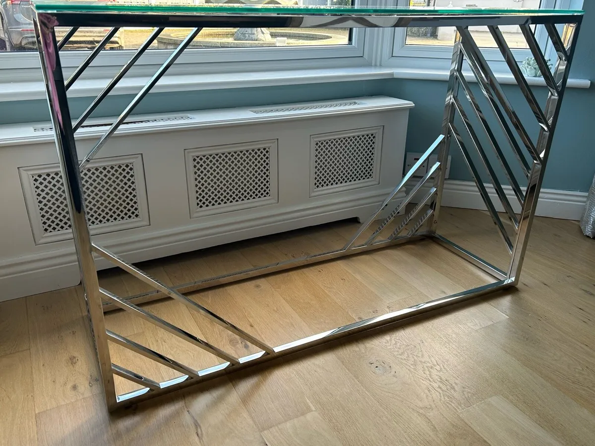 Console Table - Image 1