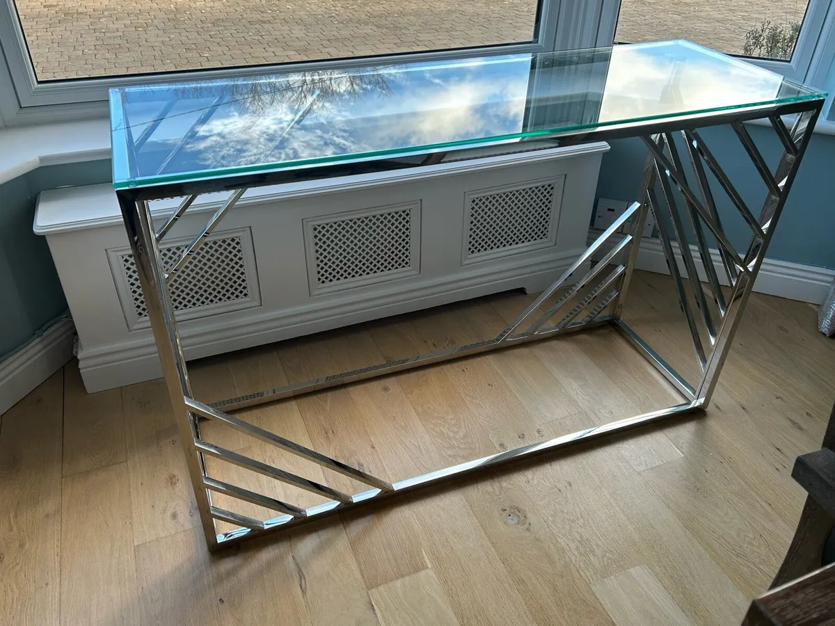Console Table - Image 2