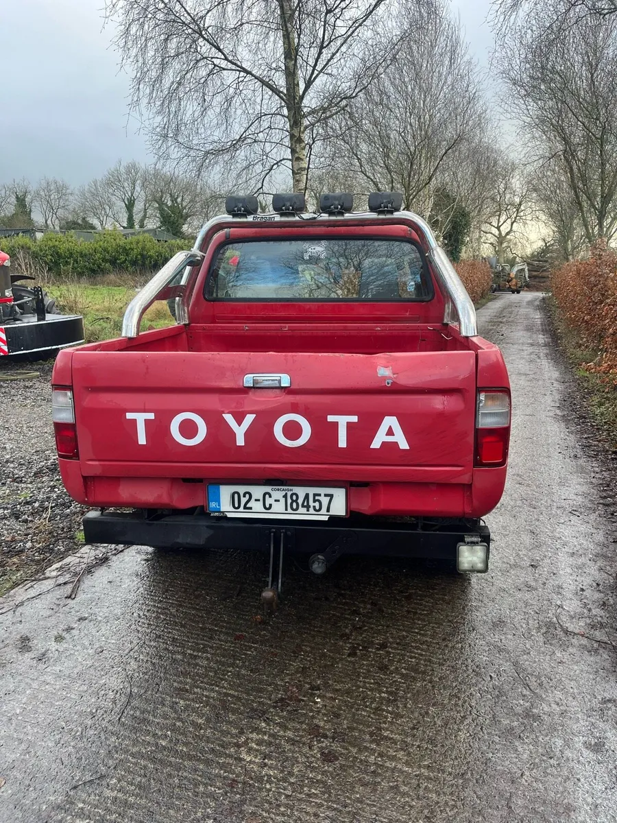 Toyota Hilux - Image 3