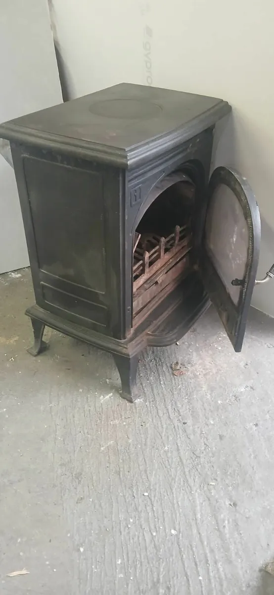 Stove - Image 4