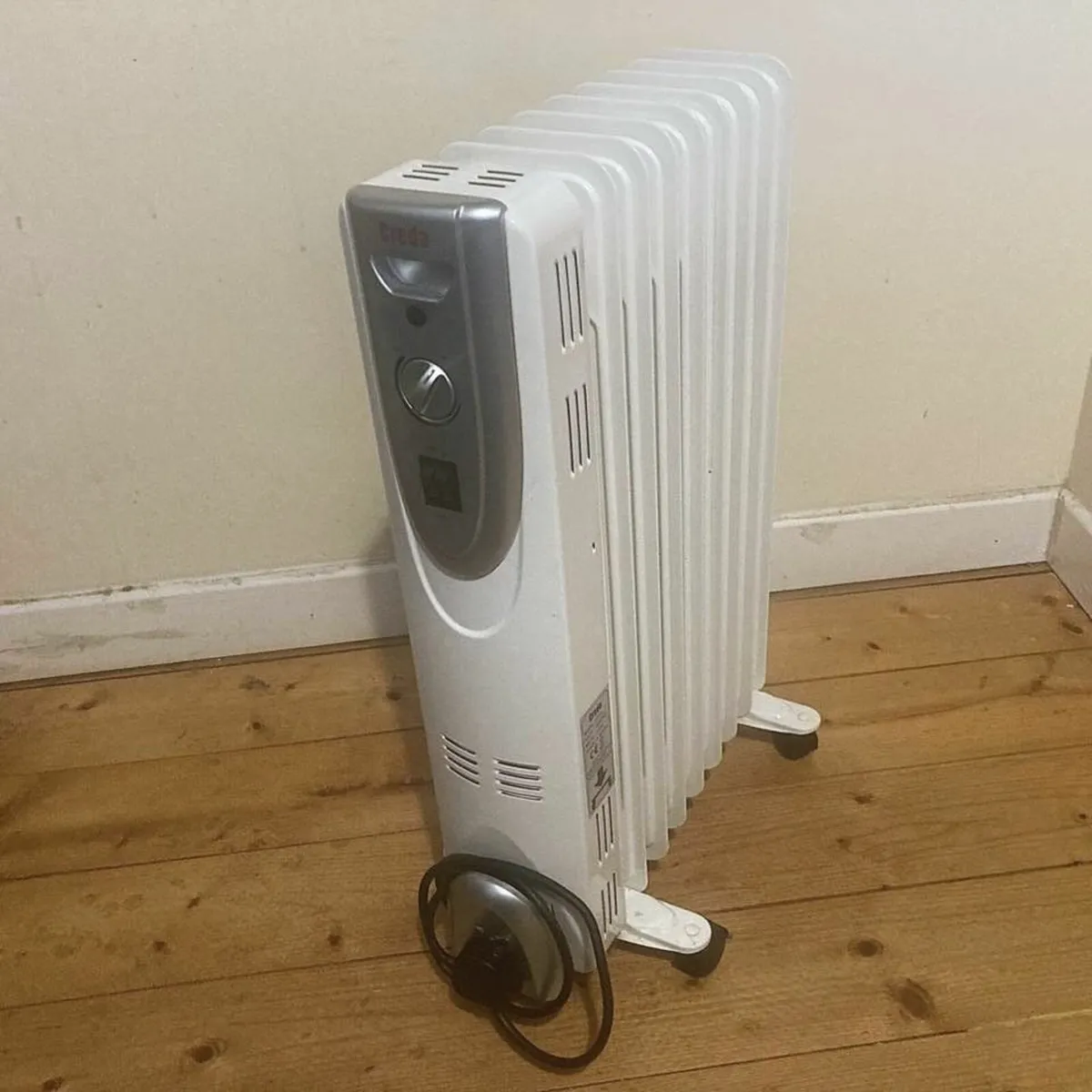 Creda 2000W Oil Filled Radiator - Image 2