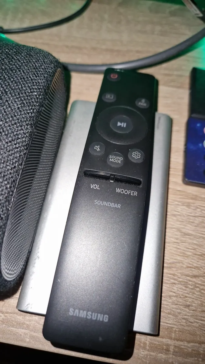 Samsung HW-S60T soundbar - Image 3