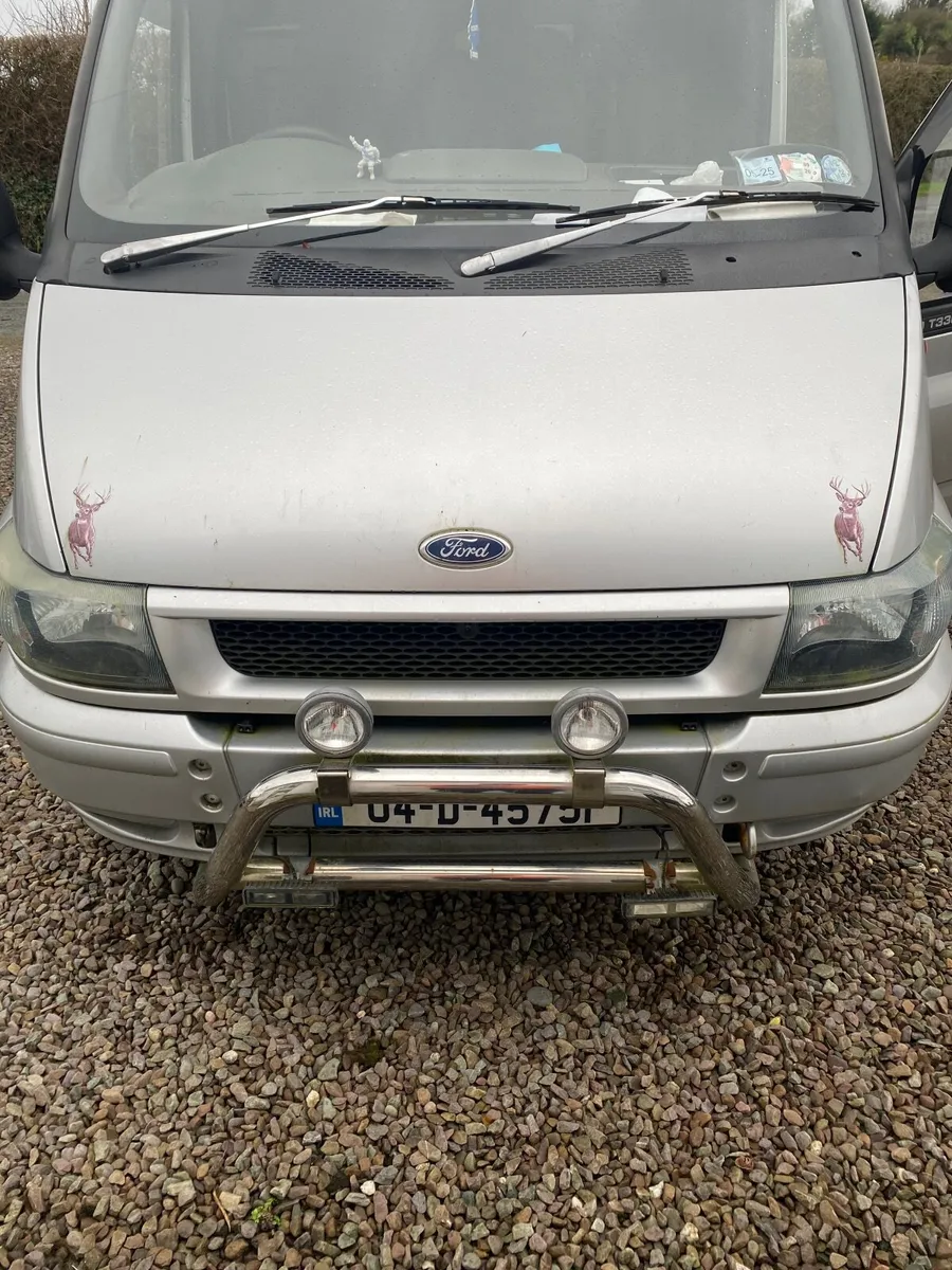 Camper van and camping trailer - Image 2