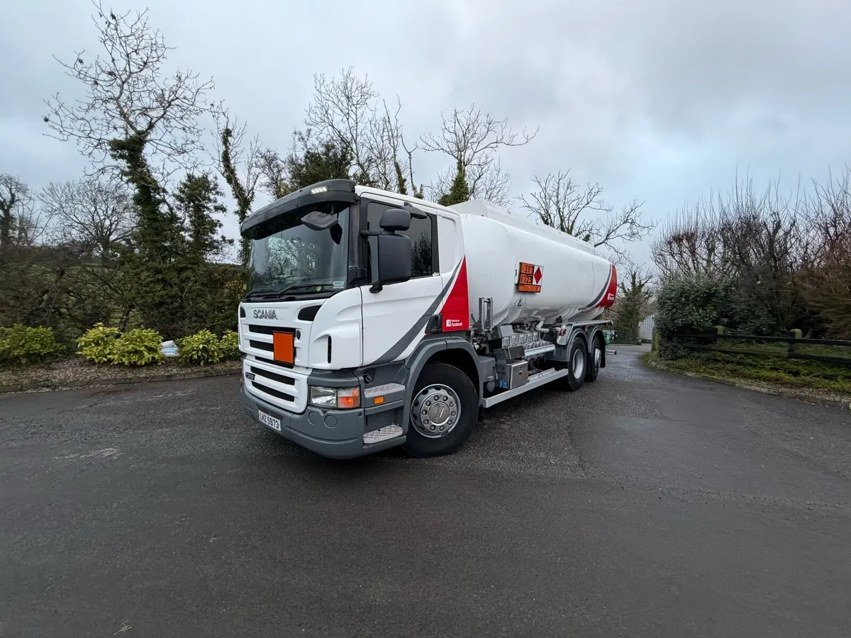 2009 SCANIA P310 FUEL OIL TANKER - Image 1