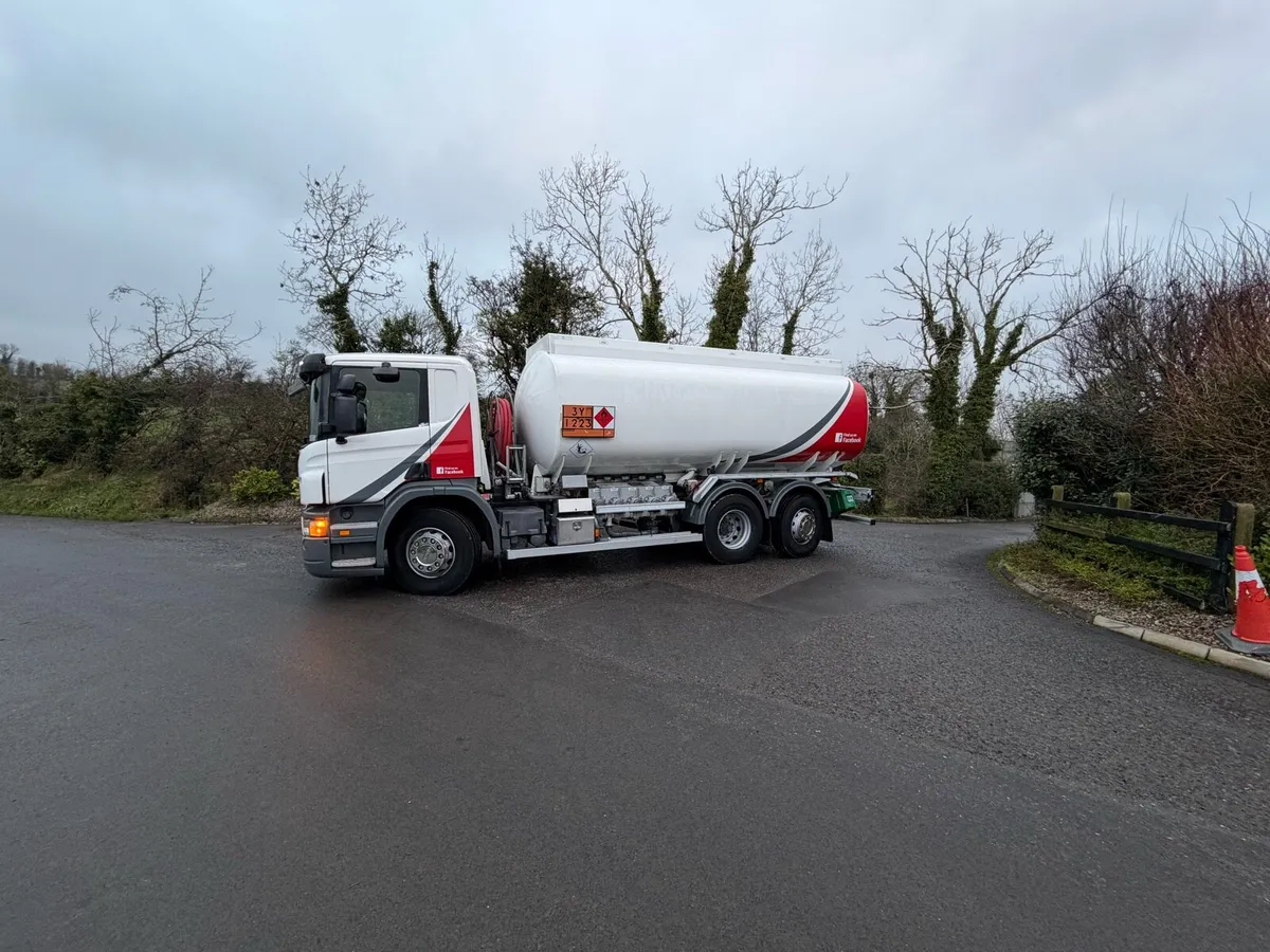 2009 SCANIA P310 FUEL OIL TANKER - Image 4