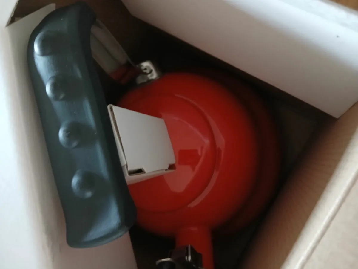 Brand New Whistling Kettle - Image 2