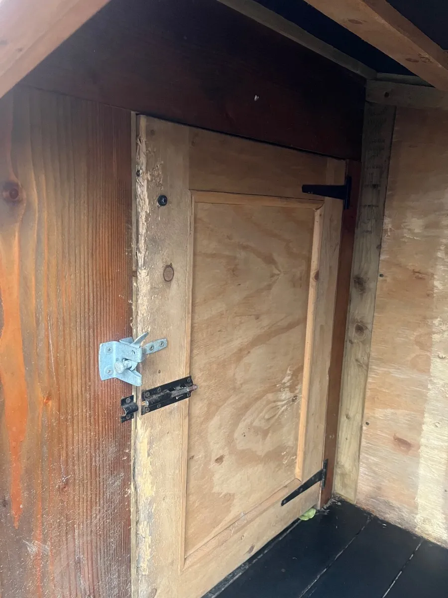 Dog Kennel for Sale - Image 2