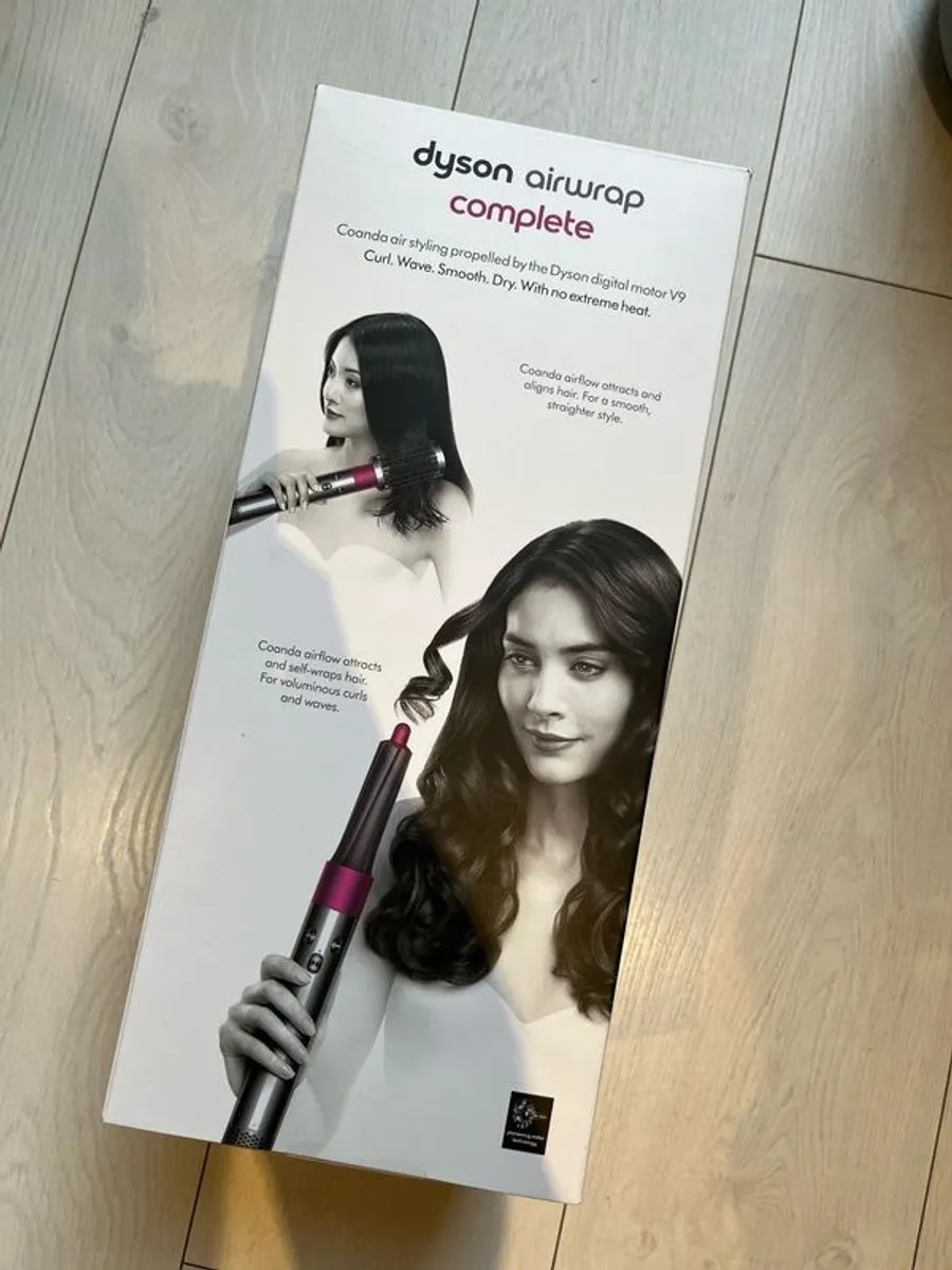 Dyson Airwrap Complete with upgraded attachments - Image 2