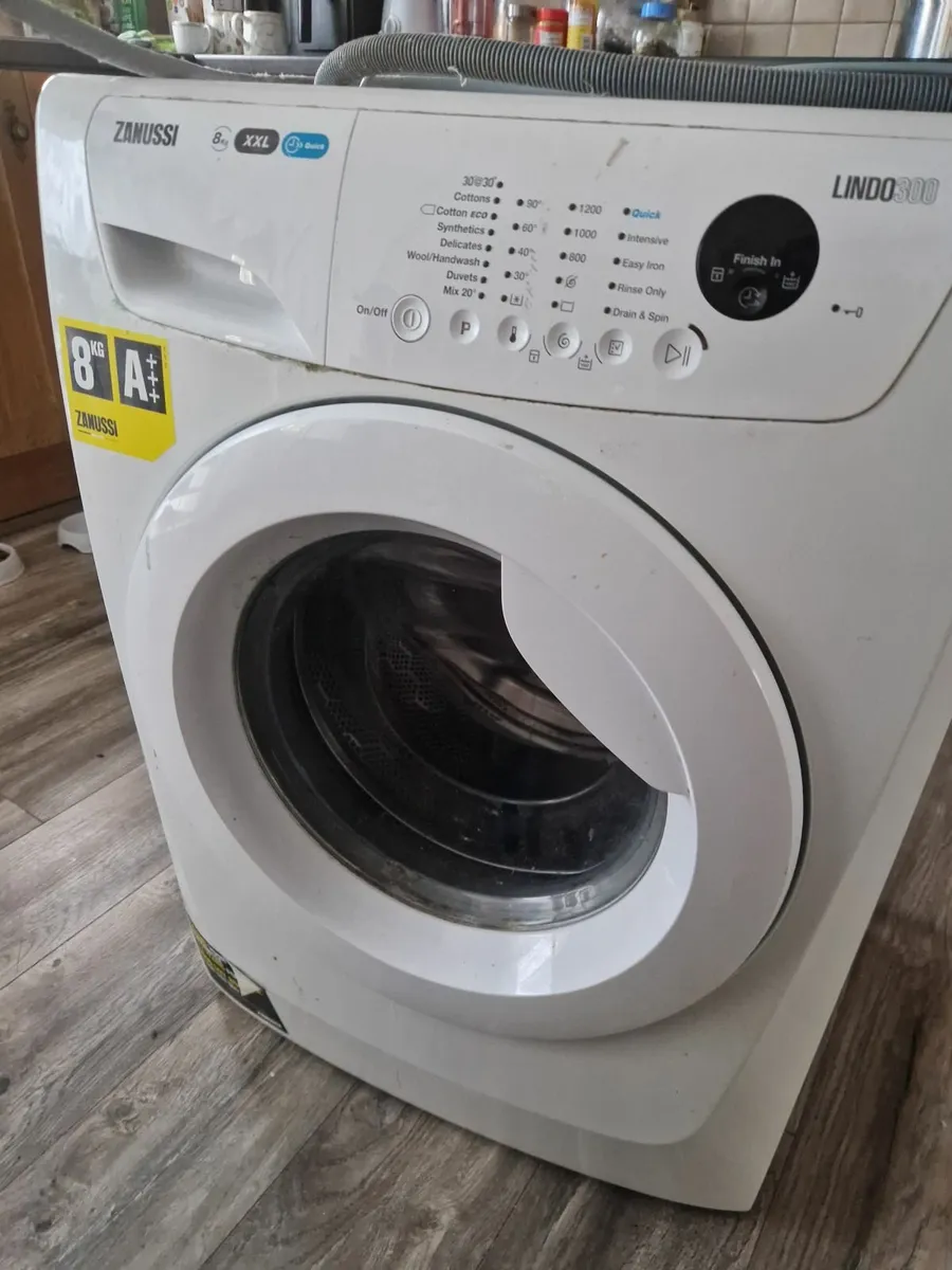 Washing machine - Image 1