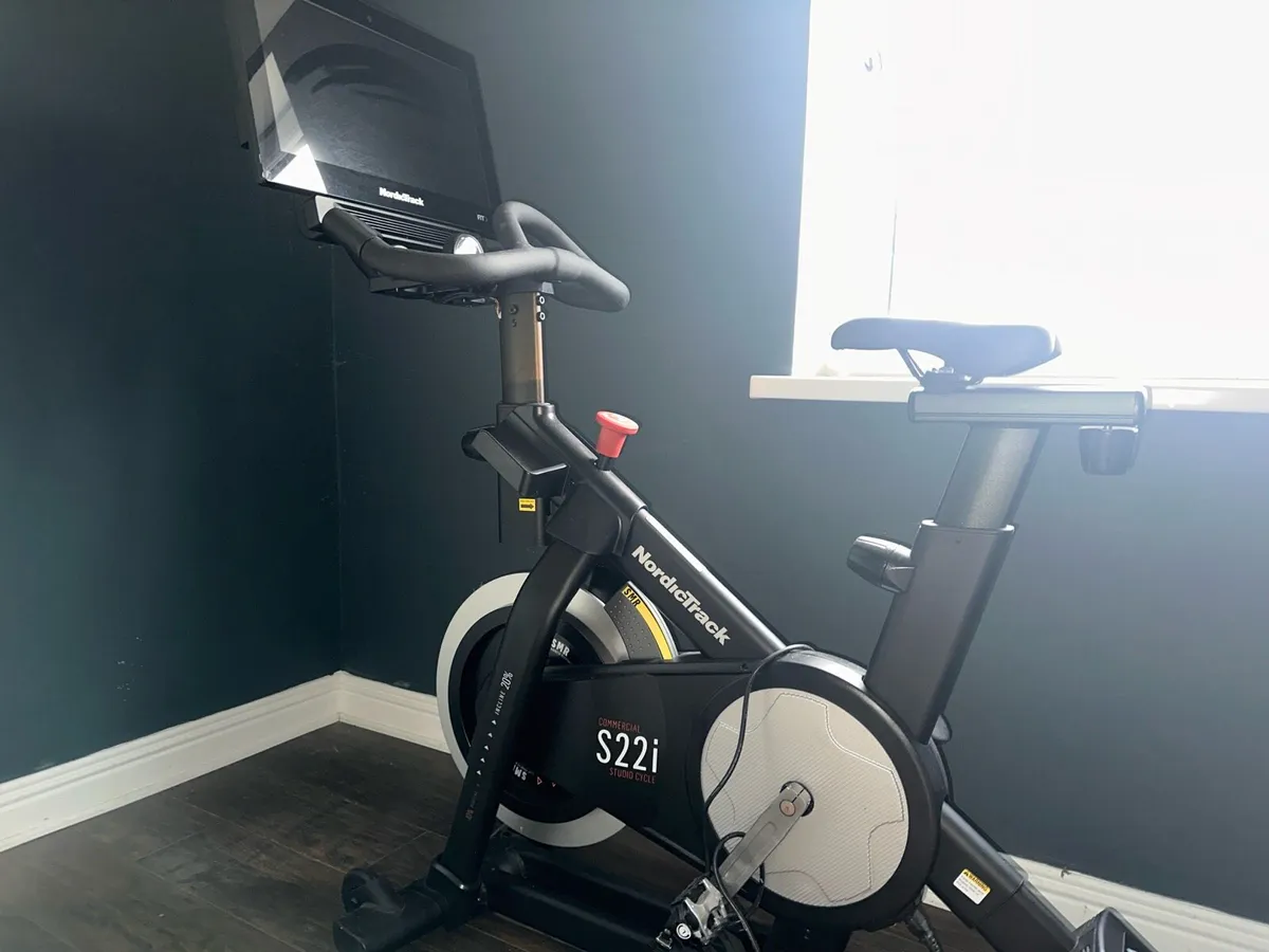 Exercise bike - Image 1