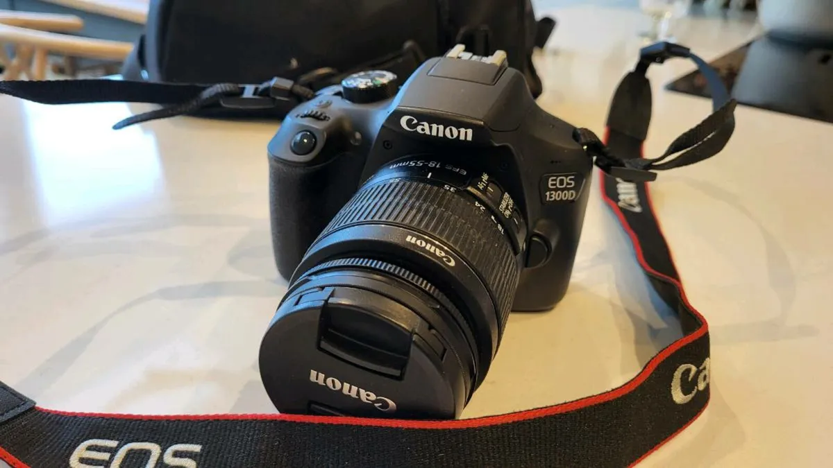 Canon eos1300 - Image 3