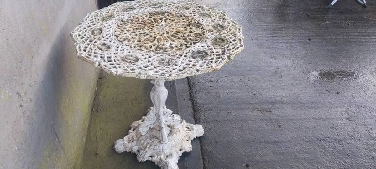 Victorian Garden Furniture - Image 4