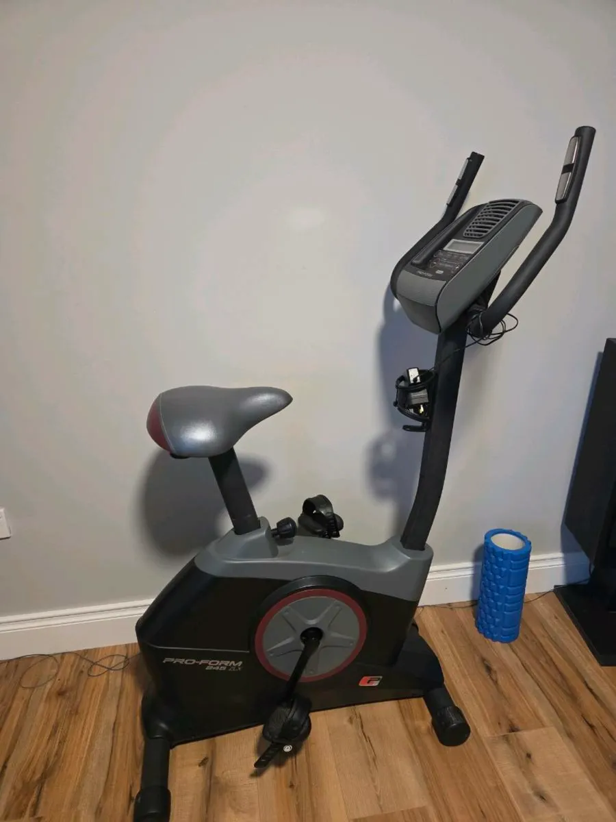 Exercise bike - Image 1