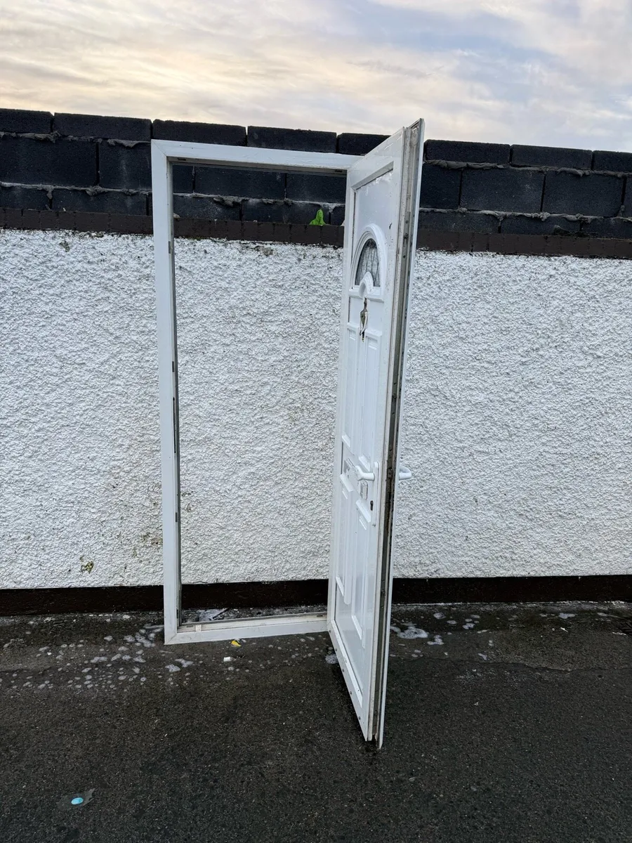 Pvc front door - Image 4