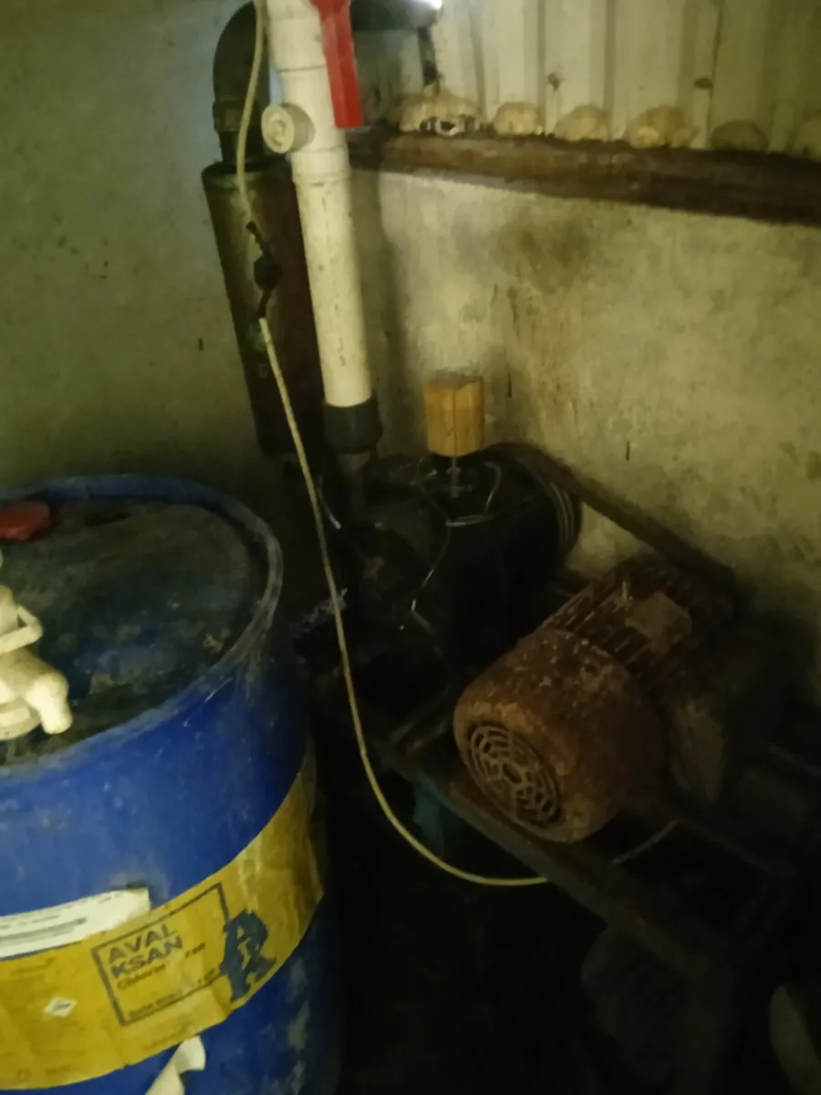 Milking parlour - Image 2