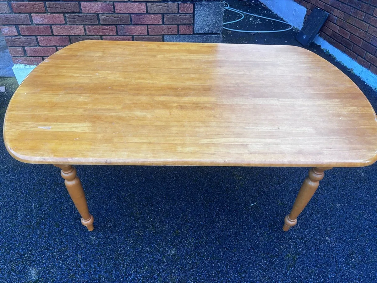 Wooden table 5ft - Image 2