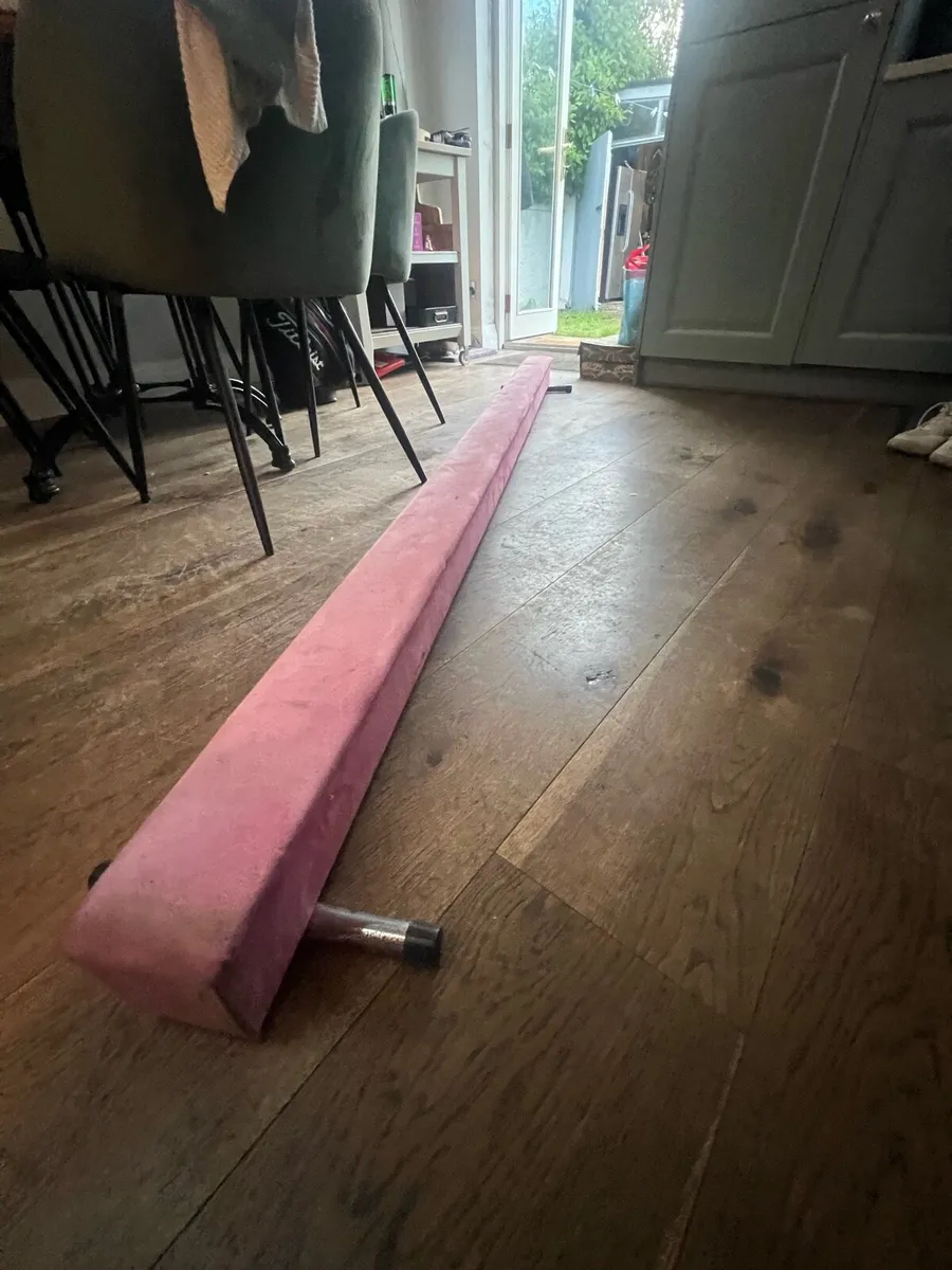 Gymnastics beam - Image 2