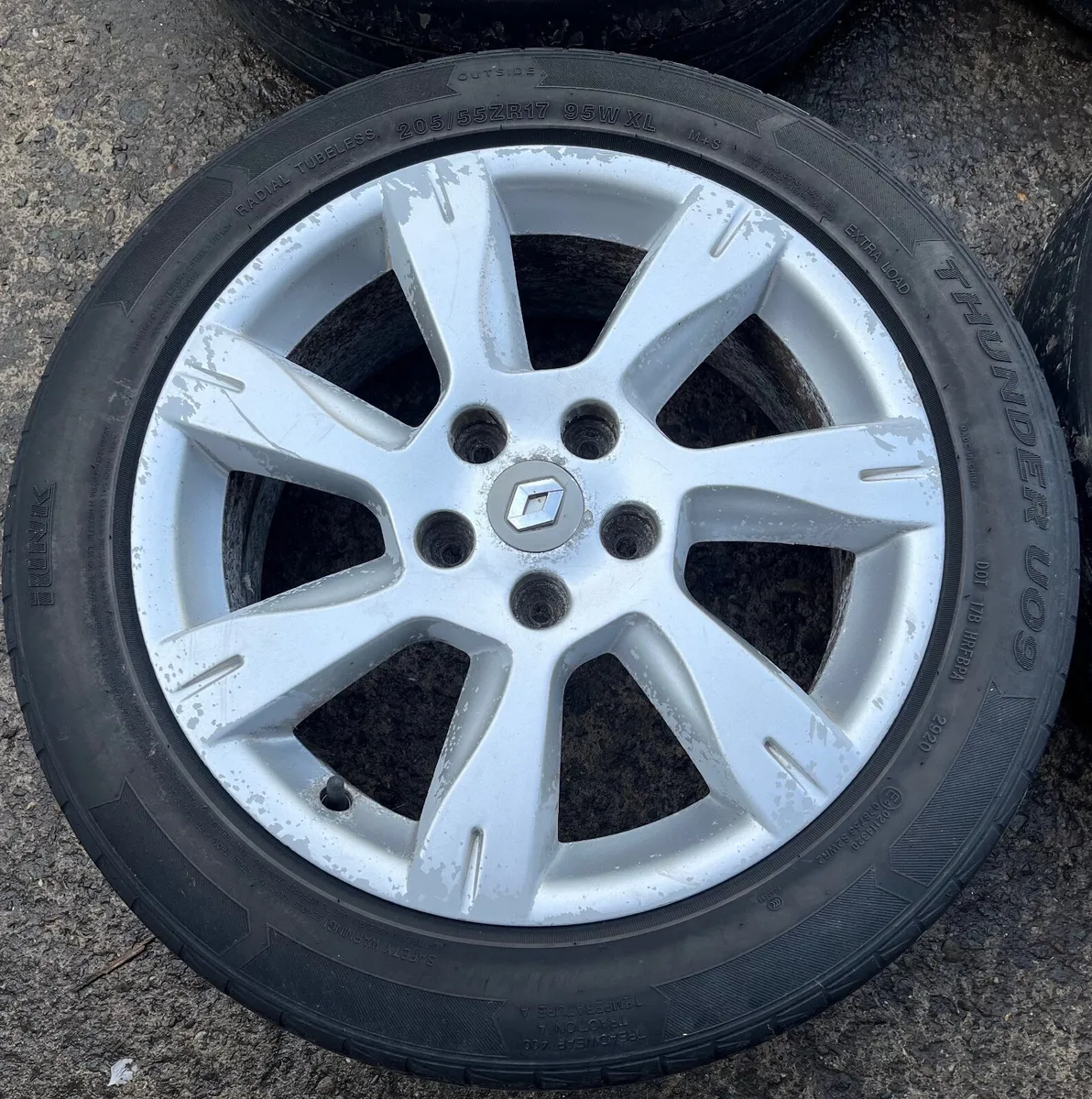 17’’ Renault Alloy Wheels - Image 2