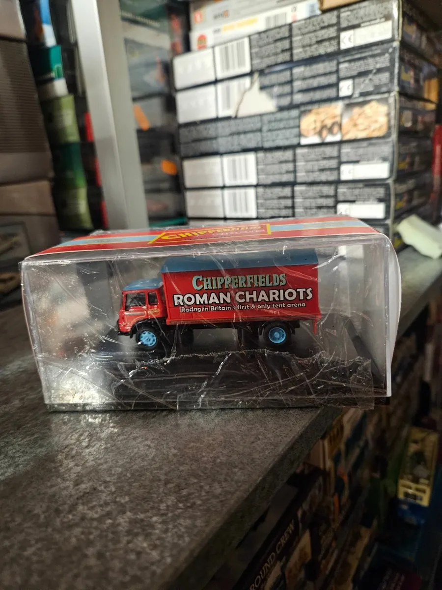 Corgi Oxford Chipperfields Circus Truck
