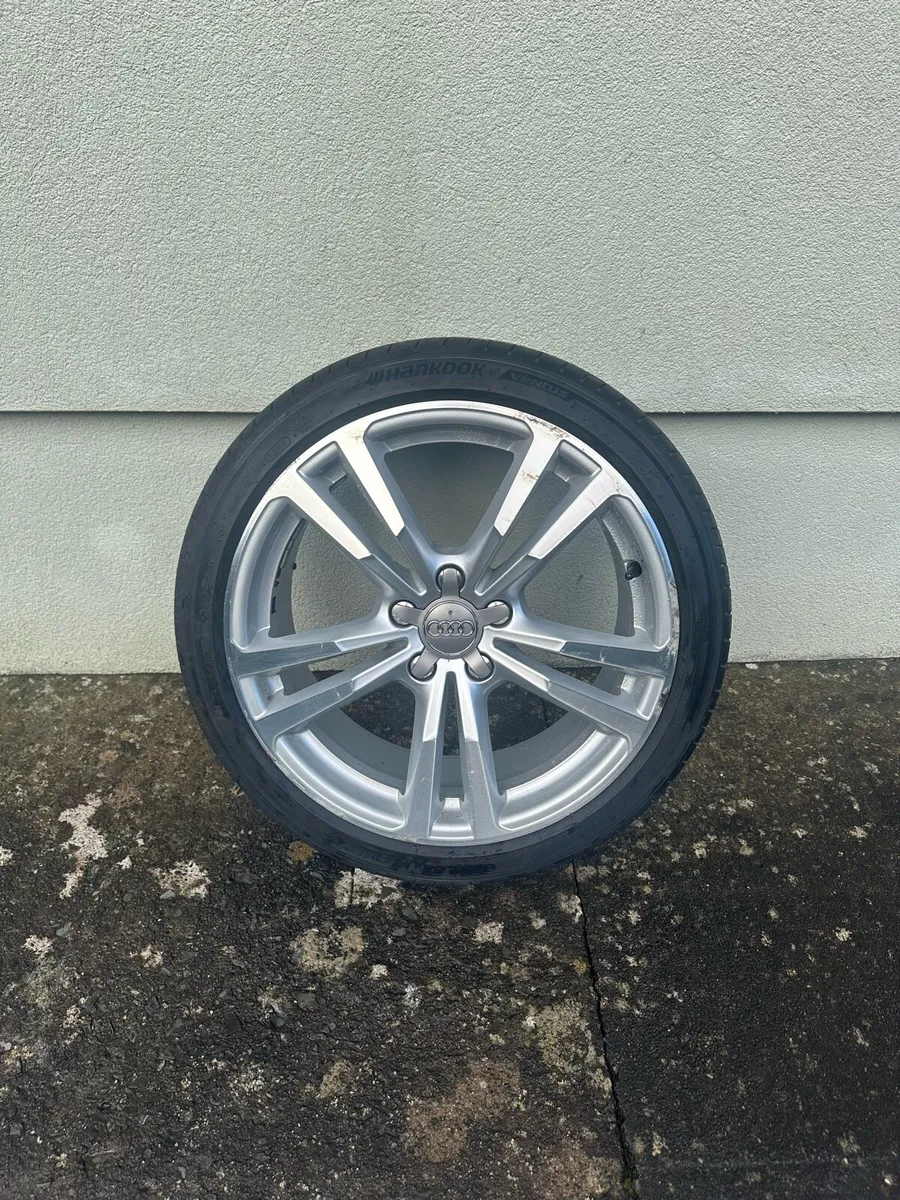 Genuine Audi a3 s line alloys - Image 2