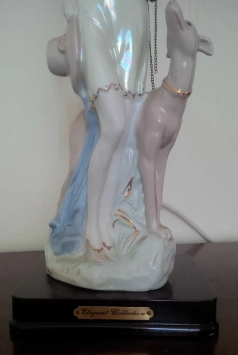 Large Lamp - Image 3