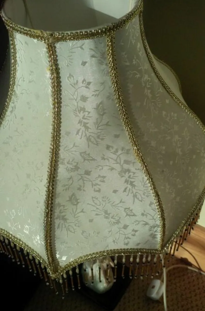 Large Lamp - Image 4