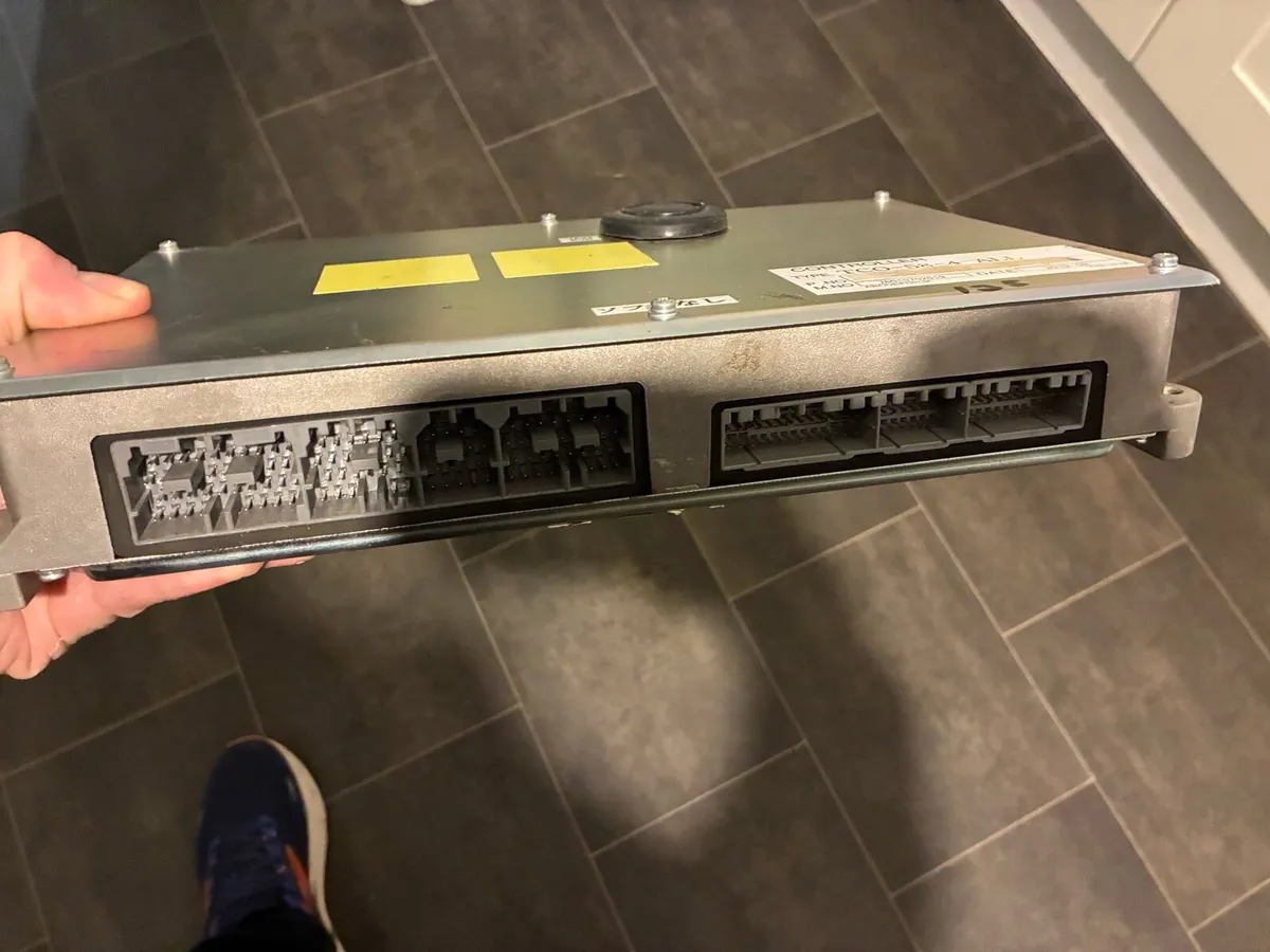 Kobelco 135 controller - Image 2